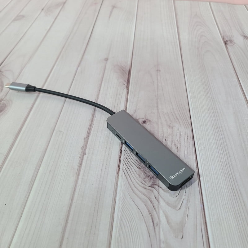 Bremiqaro USB hubs 4-Port USB-C & USB-A Adapter with Power Delivery (PD) Charging