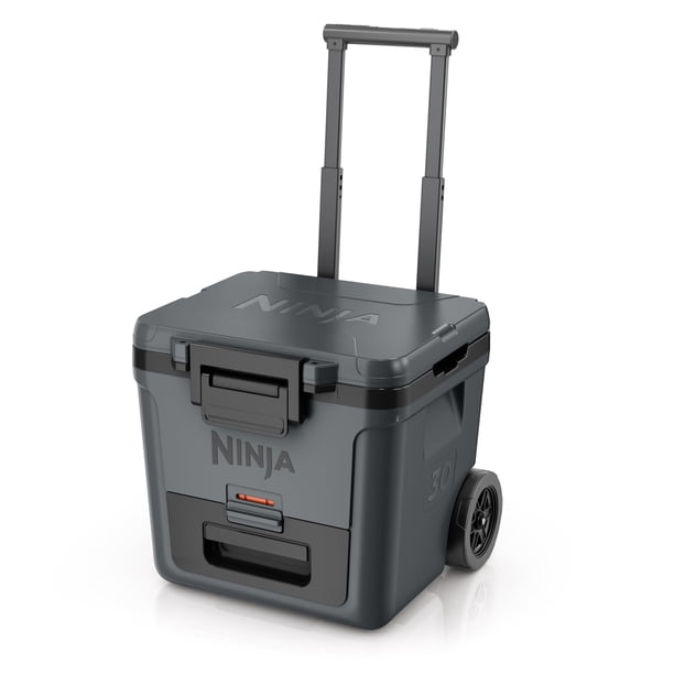 Cooler Ninja FrostVault 30QT con ruedas con aislamiento de carbón