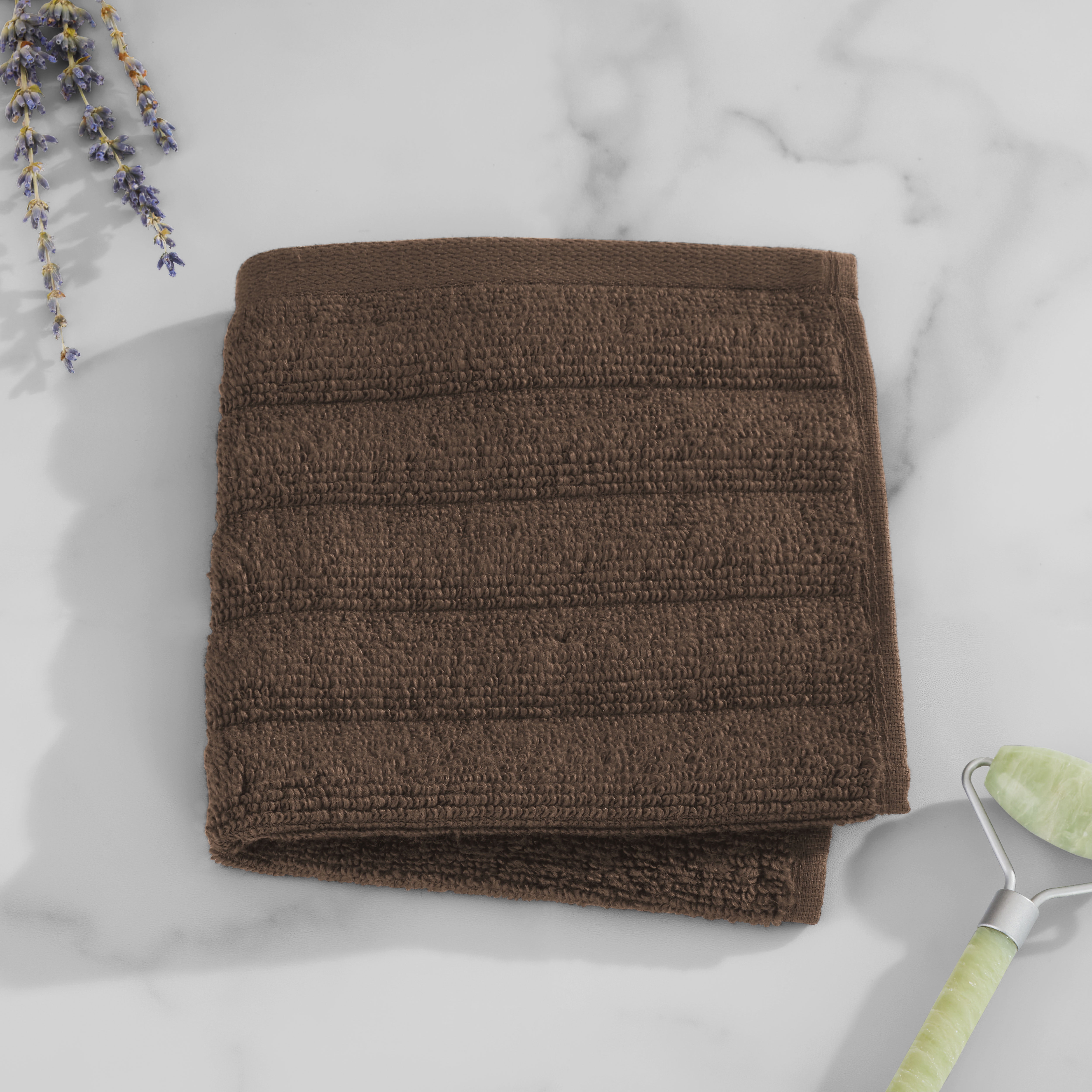 Mainstays Performance Cotton Hand Towel, 16 in x 26 in, Quick Dry, Fade Resistant, Textured Brown