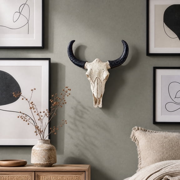 Realistic Cow Skull Wall Plaque Decor, 3D Long Horned Cow Skull Wall Hanging Ornament, Vintage Animal Head Sculpture Plaque Art for Home Living Room Office Western Theme Deco