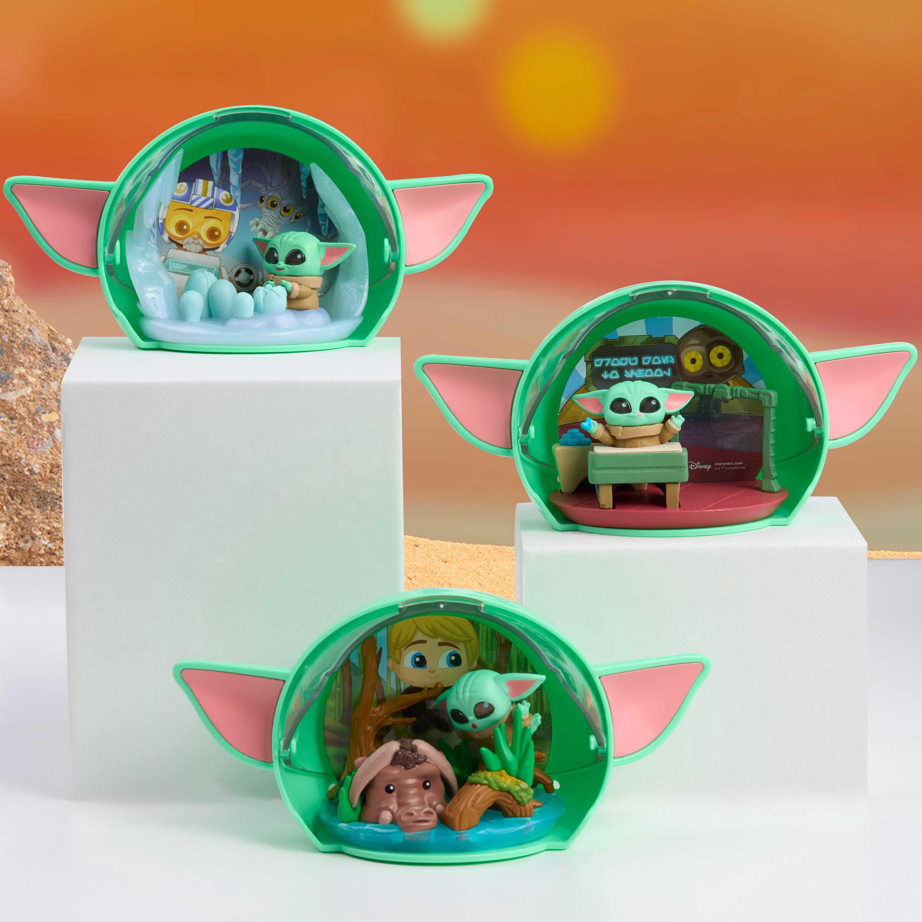 Star Wars™ Doorables Grogu Collector Capsule, Mystery Capsule Collectible Display Surprise, for Fans, Collectors and Kids age 5 up