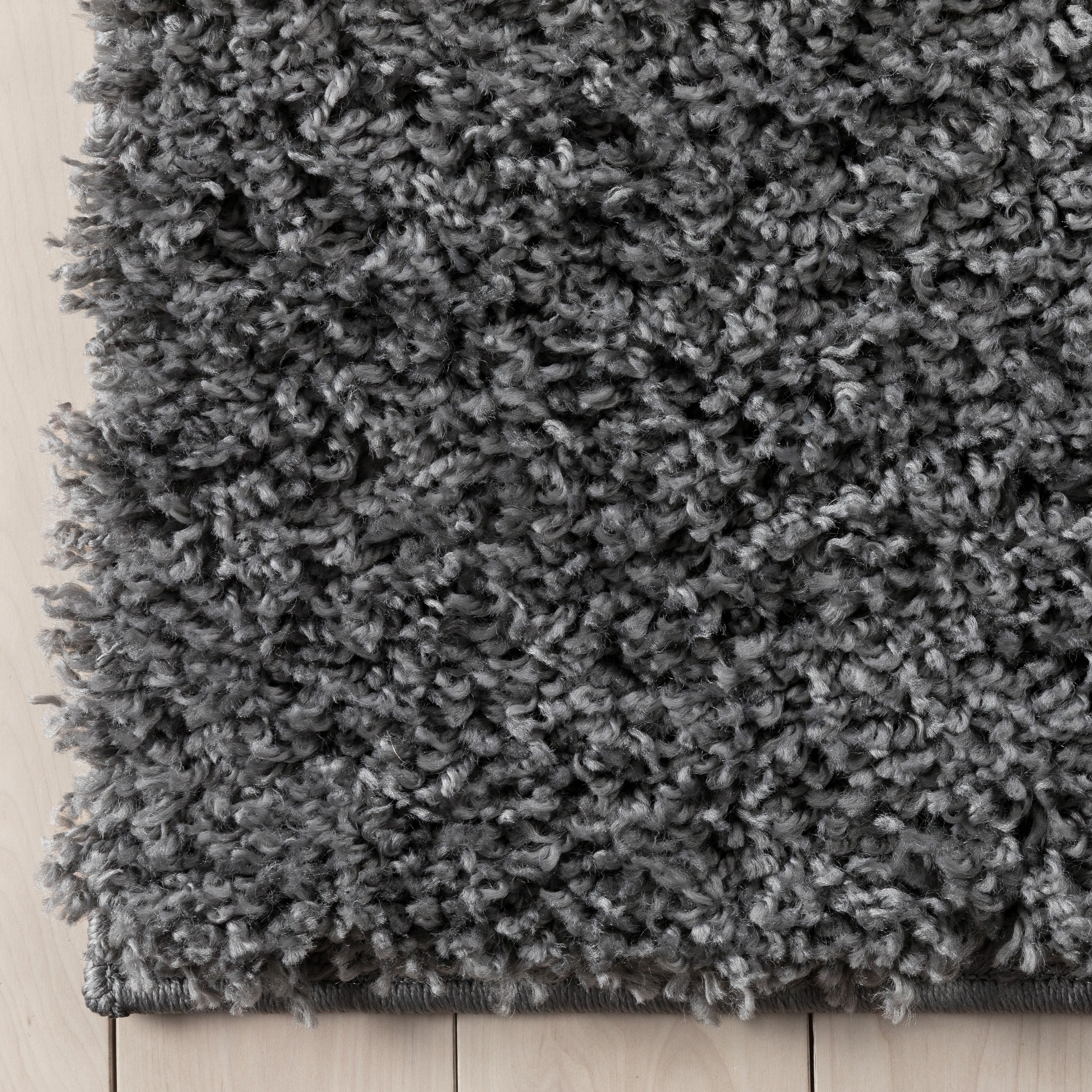 Well Woven Machine Made Runner Rug, 31 in x 114 in
