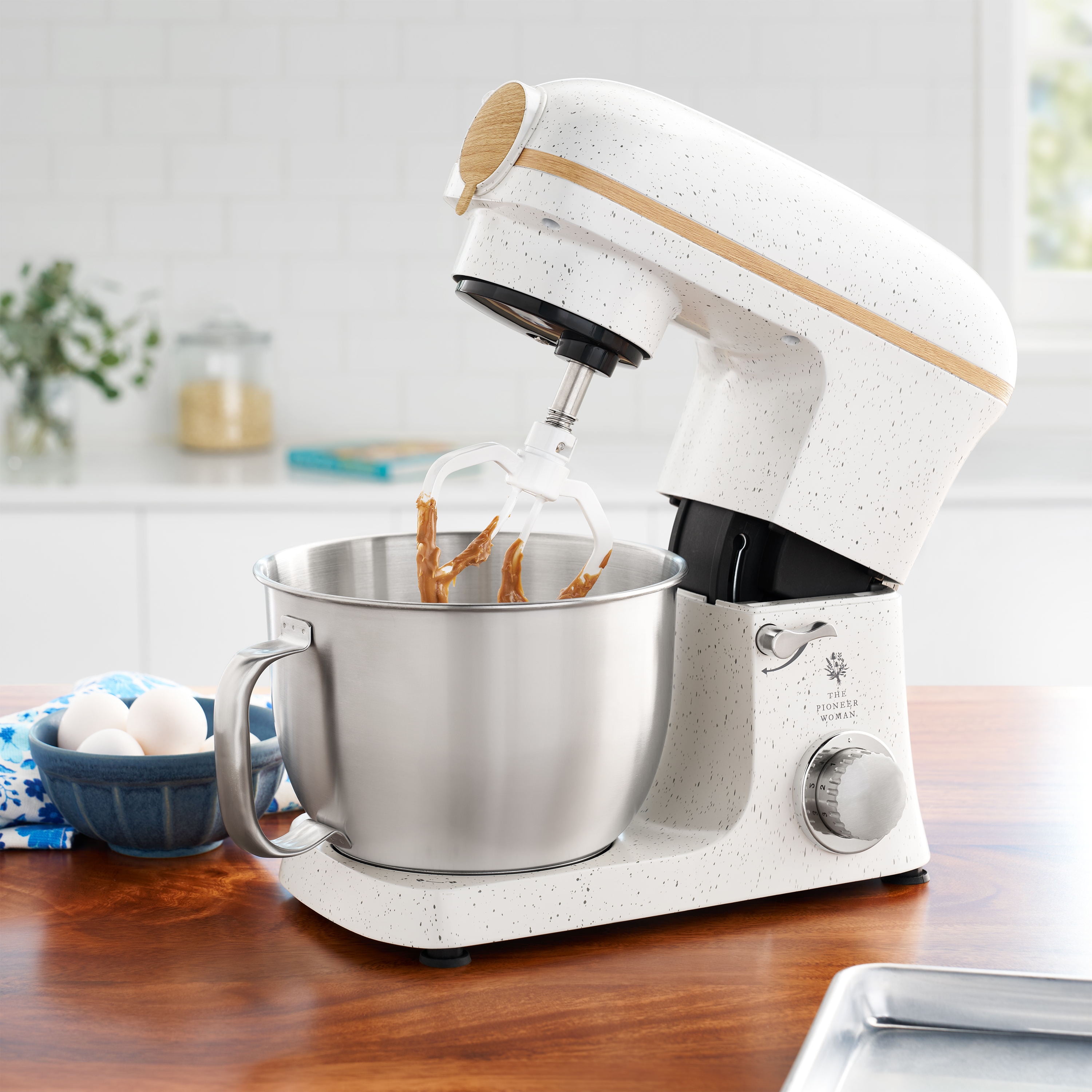 The Pioneer Woman 5 Quart 600W 6 Speed Professional Stand Mixer with Beater Dough Hook and Whisk Linen Speckle Walmart
