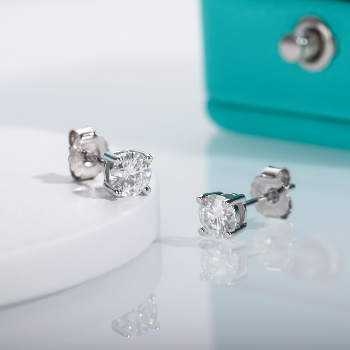 AnuClub 4mm Moissanite Stud Earrings 0.3 Carat D Color VVS1 Lab Created Diamond Earrings S925 Sterling Silver Earrings for Women