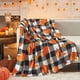 thumbnail image 1 of Manta de Franela con Estampado de Calabaza y Girasol | Edredón de Felpa Suave y Cálido | Funda de Viaje Portátil | Decoración Otoñal | Acogedora para Sofá Cama | Manta de Picnic Ligera y Plegable, 1 of 6