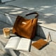 thumbnail image 5 of Bolsa De Almacenamiento De Poliéster Conjunto de 2 bolsos de mano y carteras marrones para mujer, de gran capacidad, informales, para el trabajo y el trabajo. JASKFLY, 5 of 8