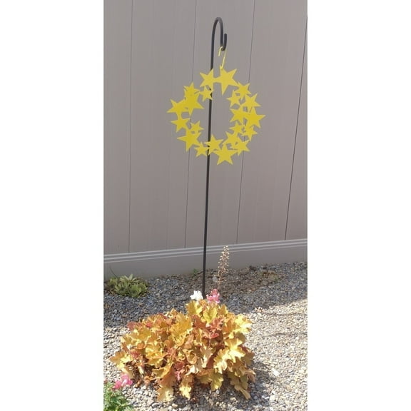 Hanging Silhouette with Metal Star Wreath Design, Yellow