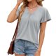 thumbnail image 2 of Camiseta de manga corta con cuello en V y pliegues para mujer, corte holgado, color liso, para uso informal o en la playa, 2 of 5