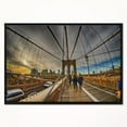 thumbnail image 3 of Designart Se promener sur le pont de Brooklyn ART MURAL À CADRE FLOTTÉ, 3 of 4
