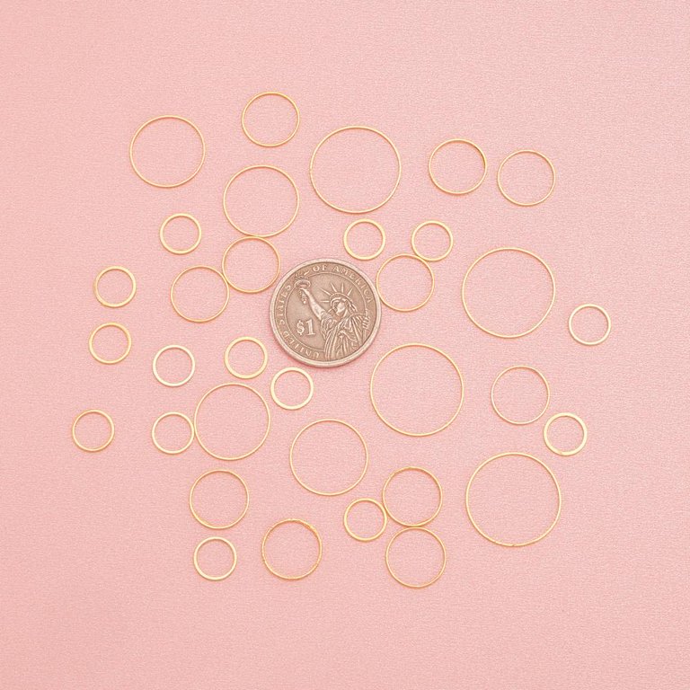 120pcs 4 Size Earring Charm Connector Links Mini Circle Charms Round Blank Frame Stainless Steel Pendant for Earring Making DIY Jewelry Making