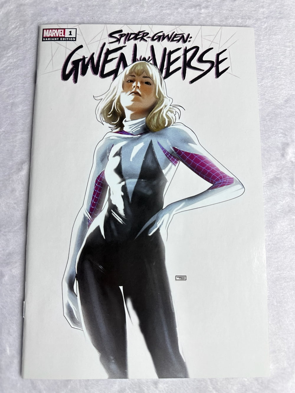Cover of Spider-Gwen: Gwenverse #1