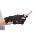 thumbnail image 4 of Guantes de seda Sunnimix Medio Dedo Elásticos UV Protección Solar Negro, 4 of 8