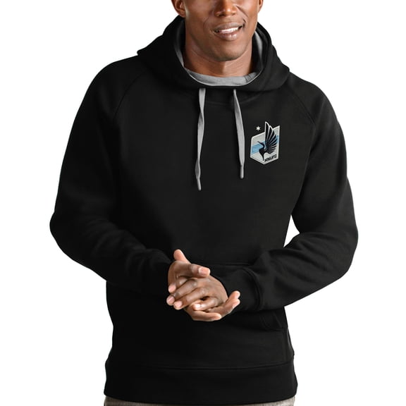 Men's Antigua Black Minnesota United FC Logo Victory Pullover Hoodie