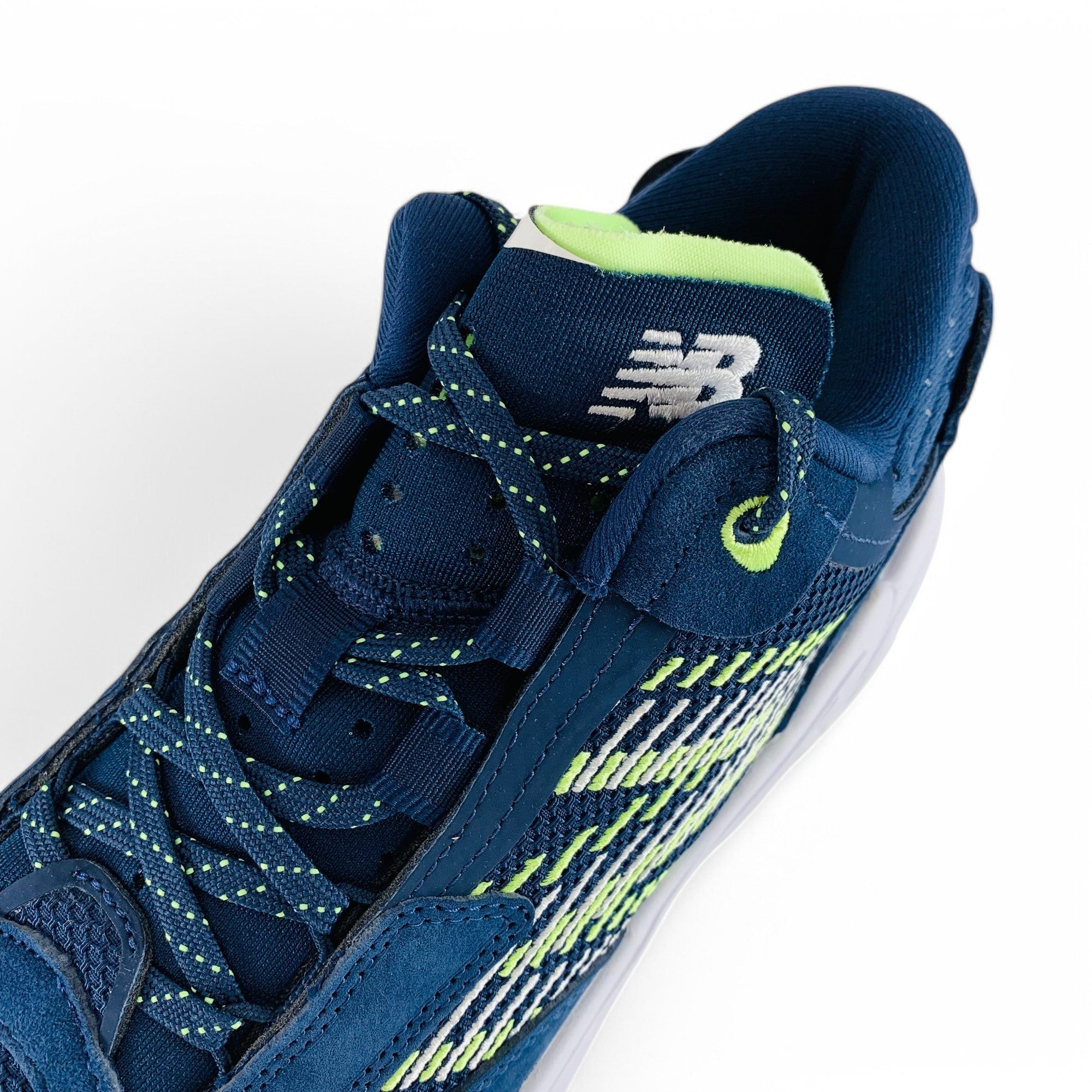 New Balance Fresh Foam BB v2 Navy Bleached Lime Glo Men display picture 2