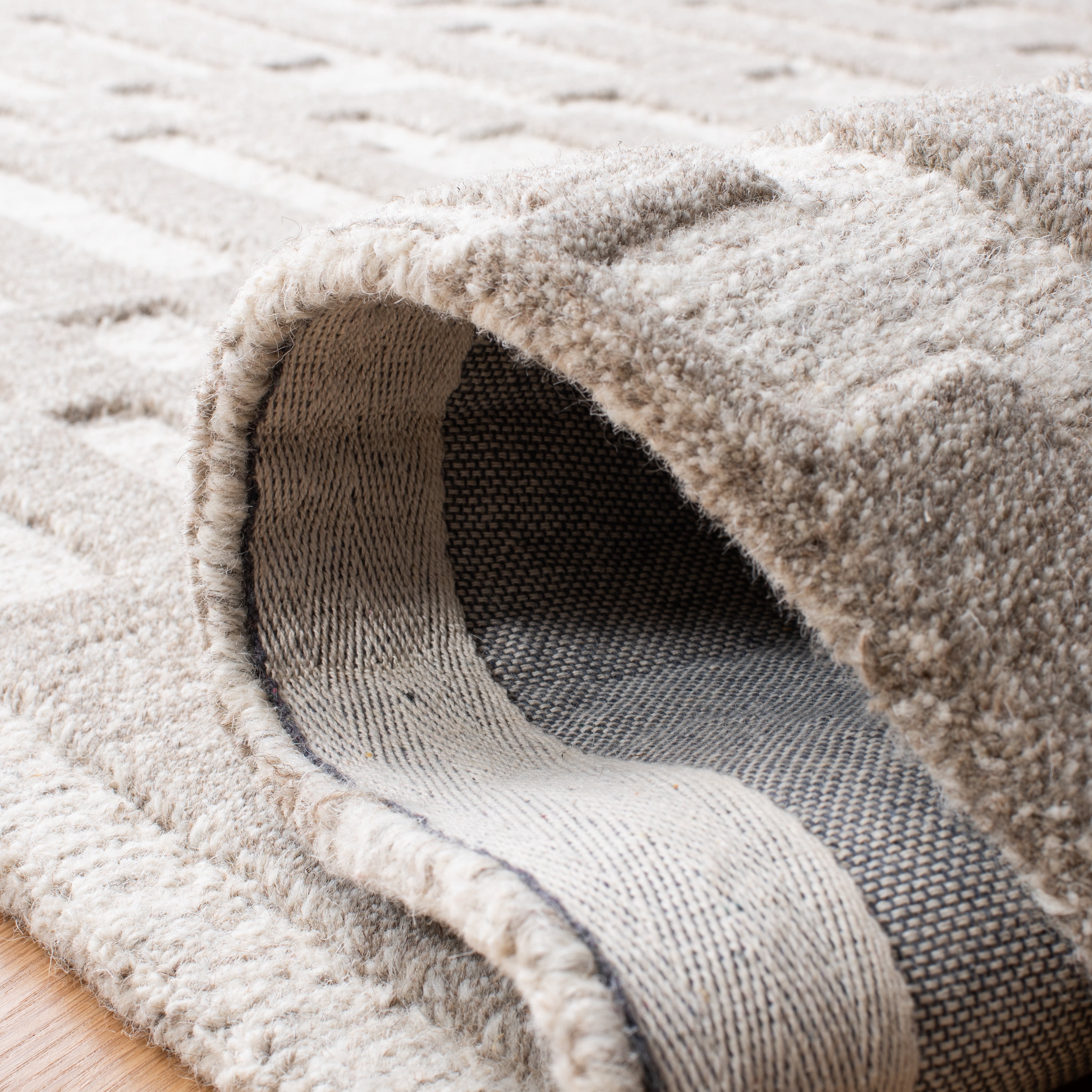 SAFAVIEH Cambridge Macy Geometric Wool Runner Rug, Beige/Gray, 2'3" x 8'