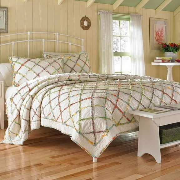 Laura Ashley Home Ruffle Garden Collection Quilt-100% Cotton, Ultra Soft, All Season Bedding, Reversible Stylish Coverlet, Full/Queen, Cream
