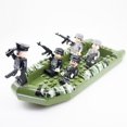 thumbnail image 5 of Bote de goma para oficiales militares con bloques de construcción con perro policía, 5 of 5