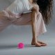 thumbnail image 3 of FELTECHELECTR 2 pelotas de yoga y fitness, pelotas de equilibrio profesionales para ejercicios de gimnasio (rosa y azul), 3 of 5
