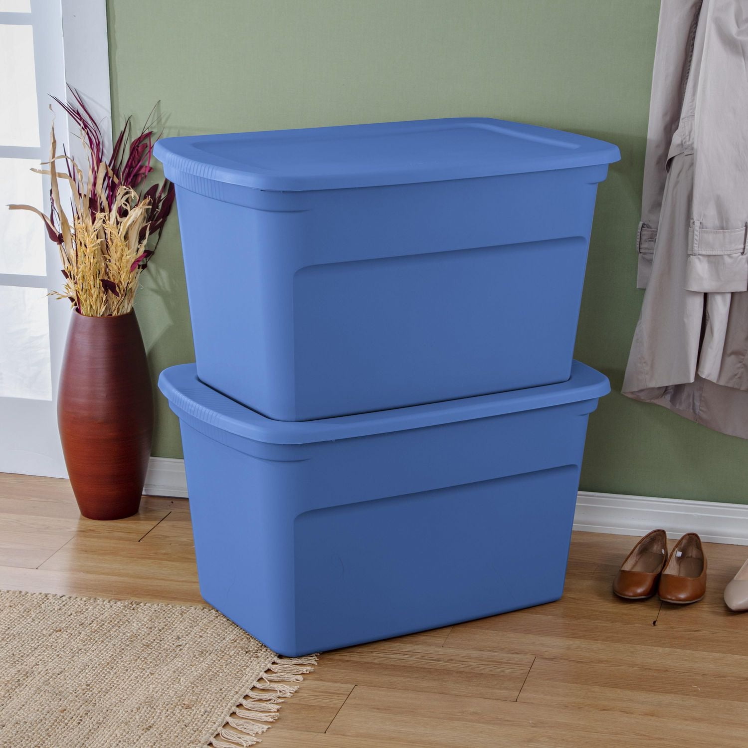 Sterilite 30 Gal./114 L Tote Blue