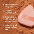 thumbnail image 2 of Powder Puff e.l.f. Halo Glow Soft, reutilizable, vegano, libre de crueldad animal, 2 of 5