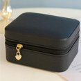thumbnail image 3 of Caja de Presentación de Joyería Portátil de material cuero PU de 3 Capas, Soporte de Baratijas Pequeñas Multiusos para Collar, Relojes, Pendientes, Estuche de Negro Hugo Caja de almacenamiento de joyas, 3 of 10