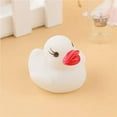 thumbnail image 3 of Juguete de baño de pato de goma clásico, sensor de agua LED, pato luminoso flotando en el agua, pato pequeño intermitente para baño, ducha, juego, natación, playa de verano, 3 of 5