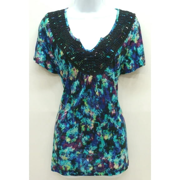 Cable & Gauge Fluttered Short Sleeve Crochet V-neckline Top Shirt, Women's Medium