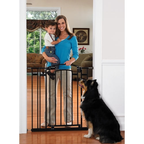 The First Years Tall Wide Metal Gate