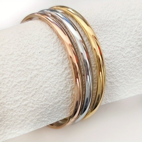 Bracelets in three different colors Stainless steel jewelry Simple and Suitable for women's gifts,Silver