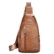 thumbnail image 2 of Pequeña bandolera para hombres y mujeres - Mochila bandolera con agujero para auriculares, 30x17x5cm, poliuretano, negra/caqui/marrón, 2 of 5