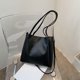 thumbnail image 5 of Bolso de hombro de moda para mujer Color sólido de gran capacidad para viajes de compras informales, 5 of 6