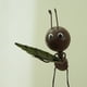 thumbnail image 2 of Figura de hormiga de resina creativa, estatua, adorno, escultura, modelo artesanal, decoración del hogar Llevando hojas, 2 of 9