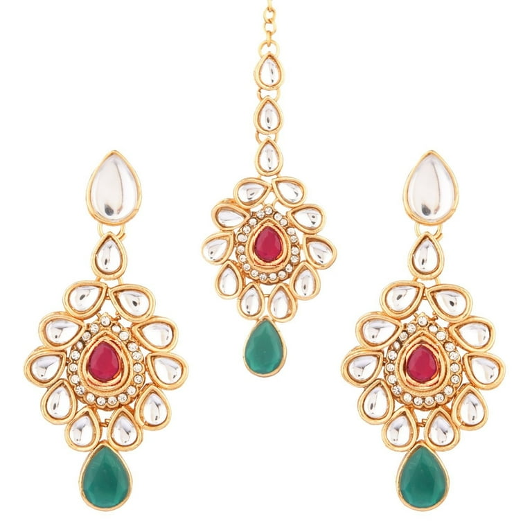 Big earrings with maang tikka store