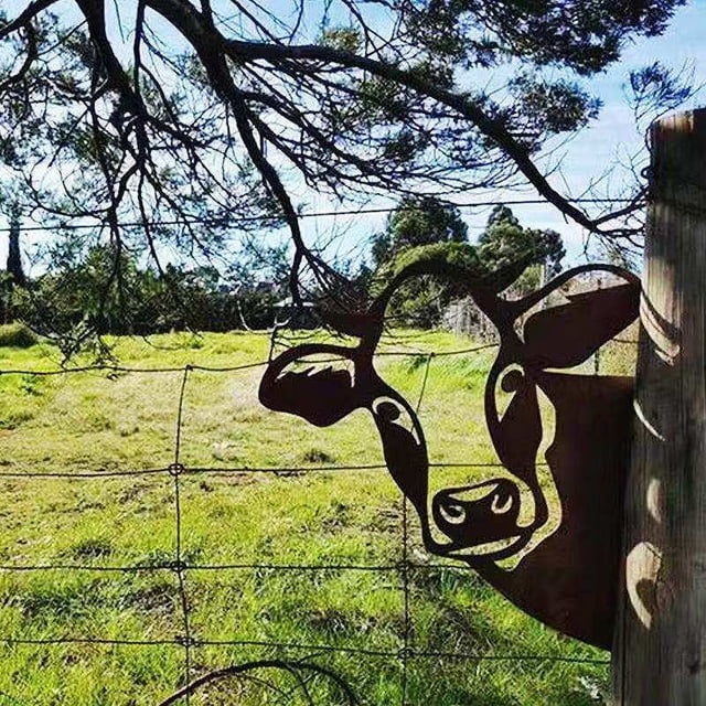 Metal Peeping Garden Decor Cow, Animal Silhouette Hanging Statue for Fence or Tree, Wall