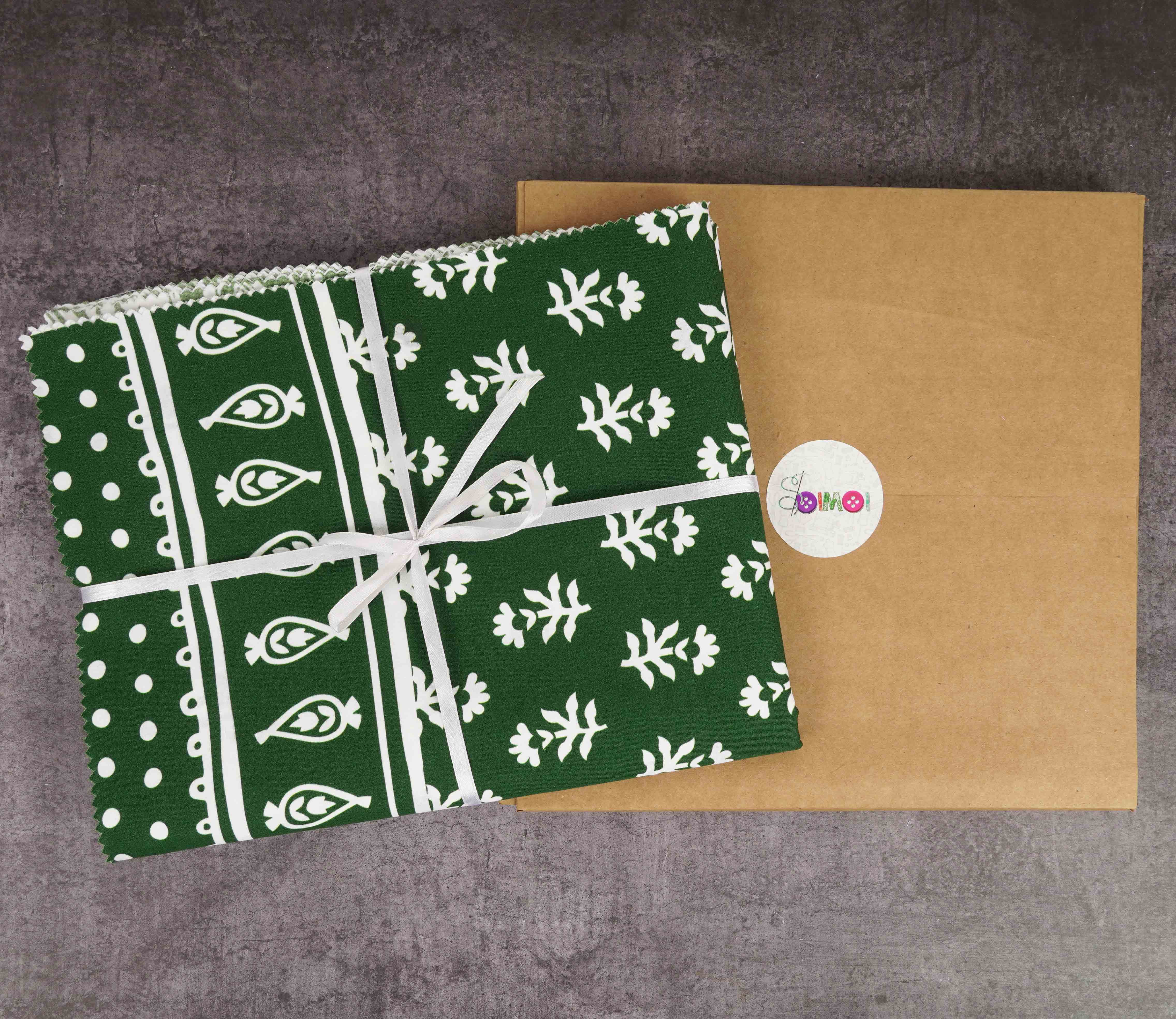 Soimoi 8 Pc Fat Quarter Bundle,Asian Block PaisleyPrint 18"x 22"DIY Patchwork-100% CottonPre-Cut Quilting Fabric White & Green
