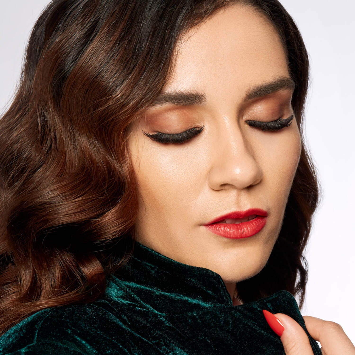 Single Strand Eyelash Extensions by Glad Lash | 1 gram Bag - Approx. 3000 Lashes | J Curl 0.20mm Thickness | 7mm to 15mm Length Options | Synthetic Mink | 100% Vegan and Cruelty Free