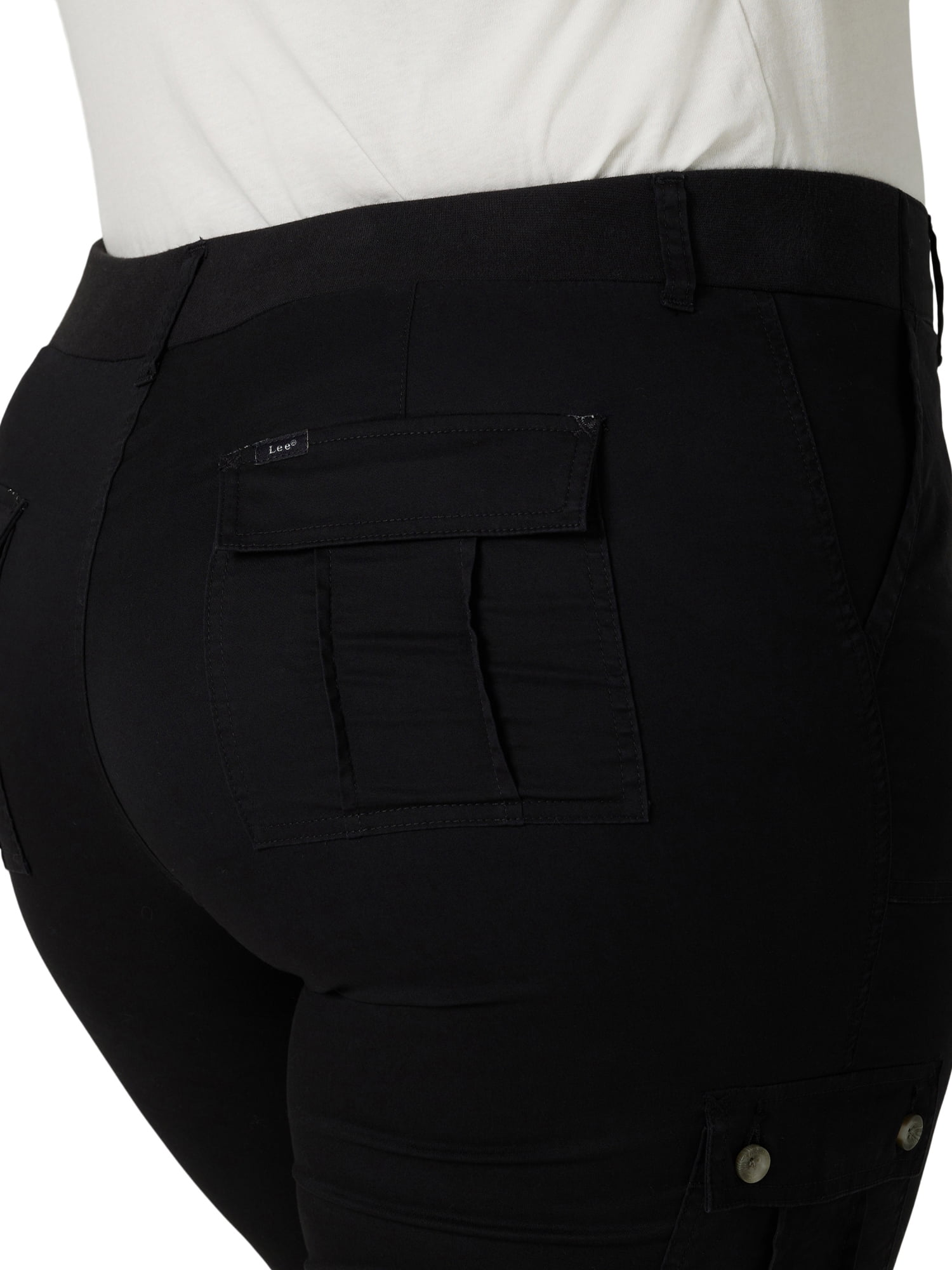 Lee Women's Plus Size Flex-to-Go Cargo Capri