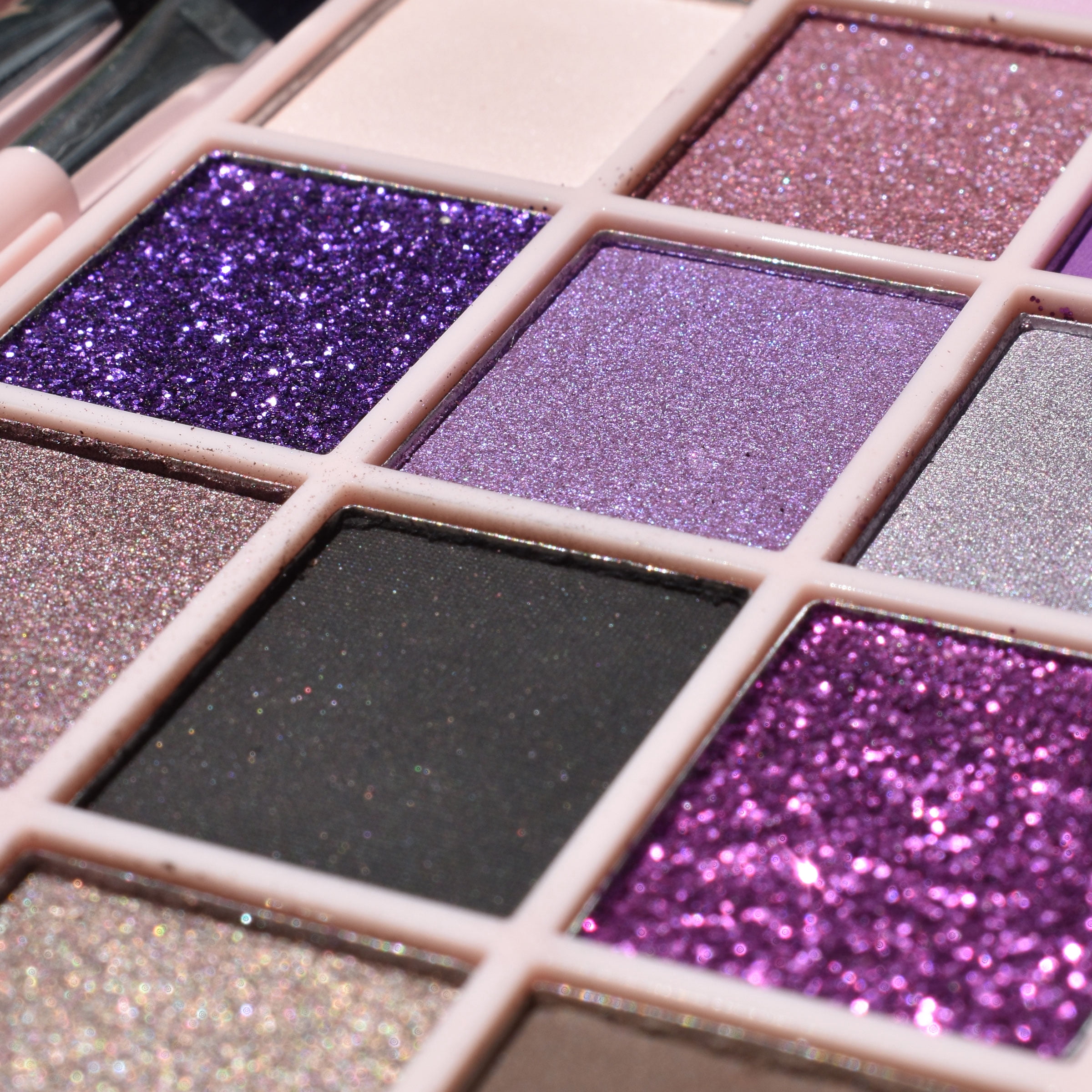 Hard Candy, Look Pro! Palette, 15 Ultra-Pigmented Shades, Indigo-ing Steady, 0.69 oz
