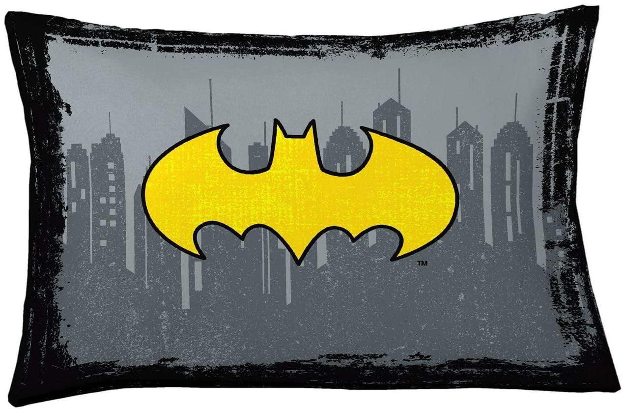 Make this DIY BATMAN Pillow with me in under 10 minutes and less than $20  !!