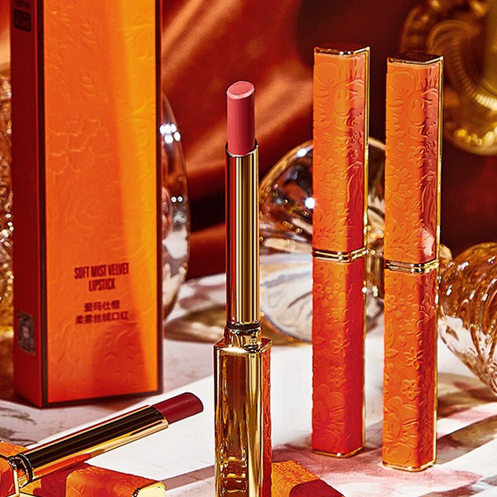 Red Lipstick Fashionable Orange Lipstick Delicate And Silky Texture Red Lipstick Fashionable Orange Lipstick Delicate And Silky Texture