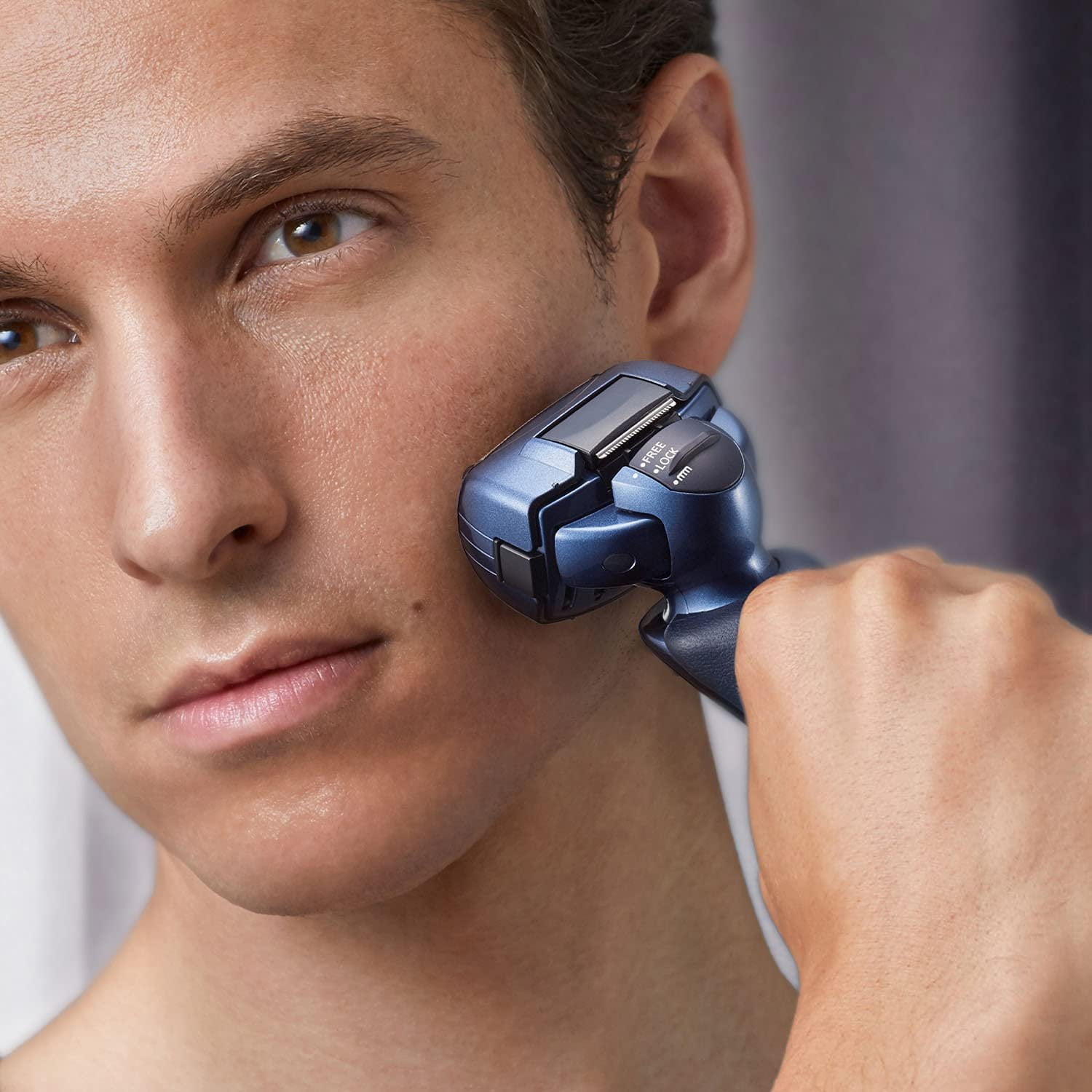 V Razor Panasonic Electric Razor 4Blade Popup Trimmer Wet Dry Shaver ES-LA63AA ...