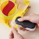 thumbnail image 3 of Kearding Herramienta de sellado de bolsas de plástico para aperitivos domésticos, sello en frescura y comida fresca, carga USB más larga Electrodomésticos Negro, 3 of 6