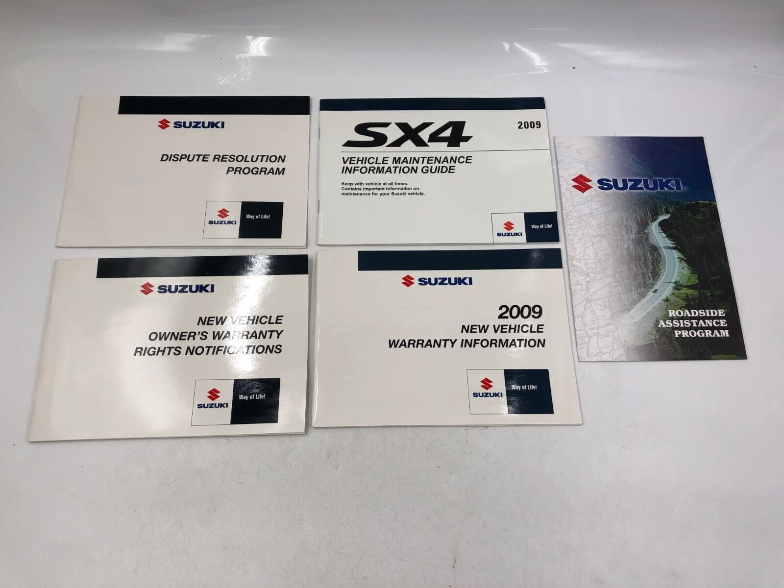 2009 Suzuki SX4 Owners Manual Handbook Set with Case OEM G02B05069