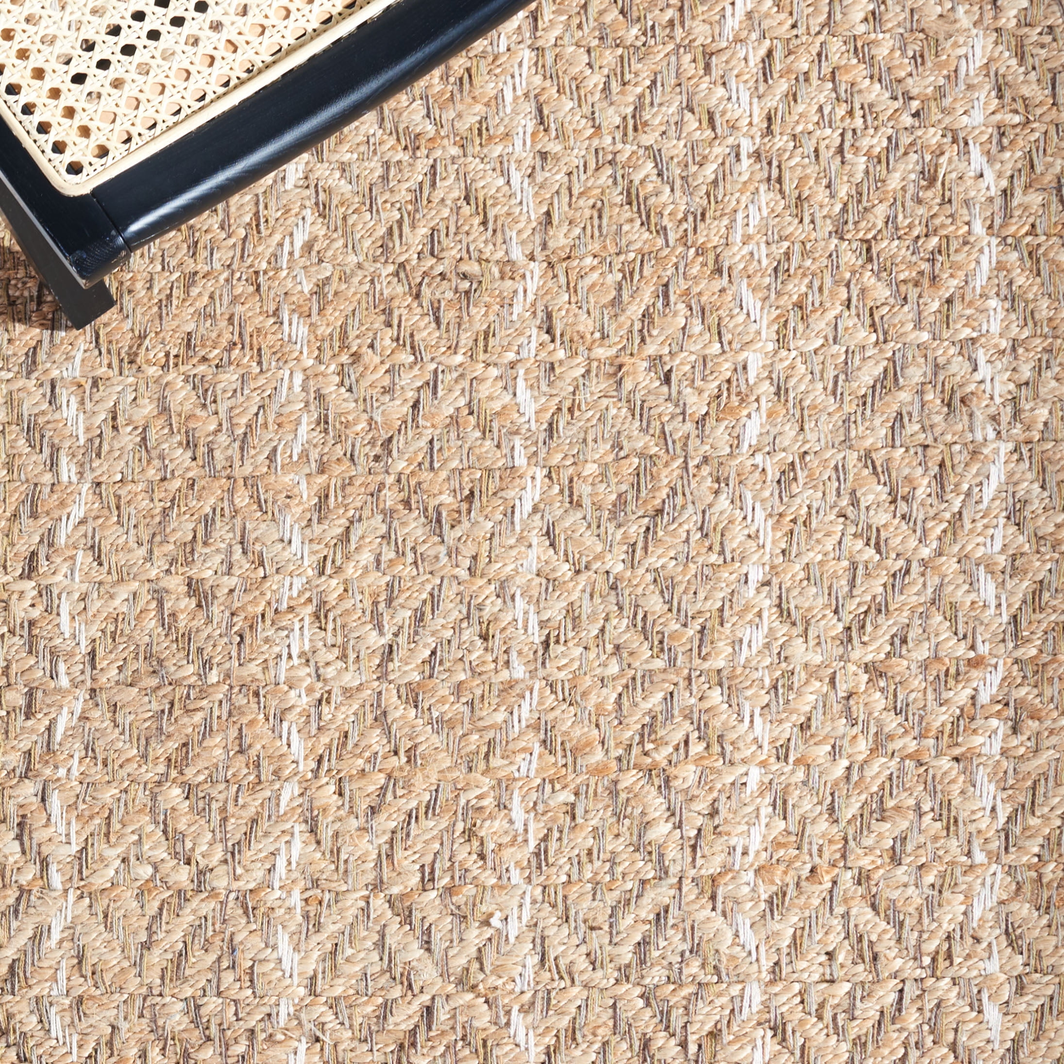 SAFAVIEH Cape Cod Kristen Distressed Area Rug, Blue/Natural, 5' x 8'