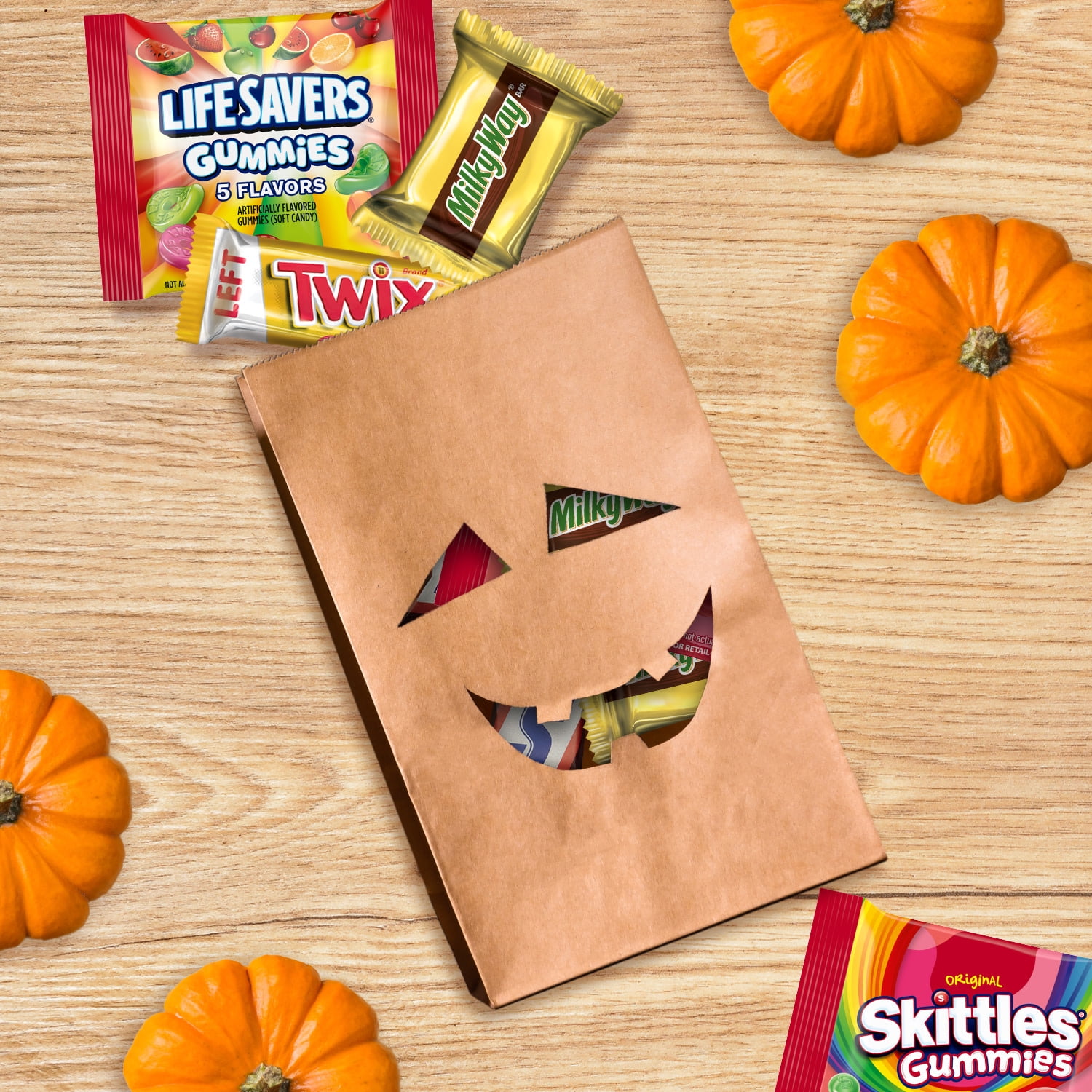 (5 pack) Snickers, Skittles Gummies & More Halloween Candy Variety Pack - 155 Ct Bulk Bag