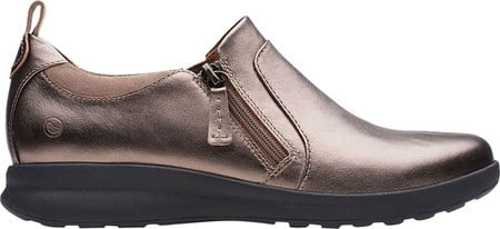 clarks un adorn zip women's slip on