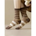 thumbnail image 3 of YooGuoGuo Women's 5 Pairs Retro Plaid Floral Crew Socks Casual Soft Socks, 3 of 5