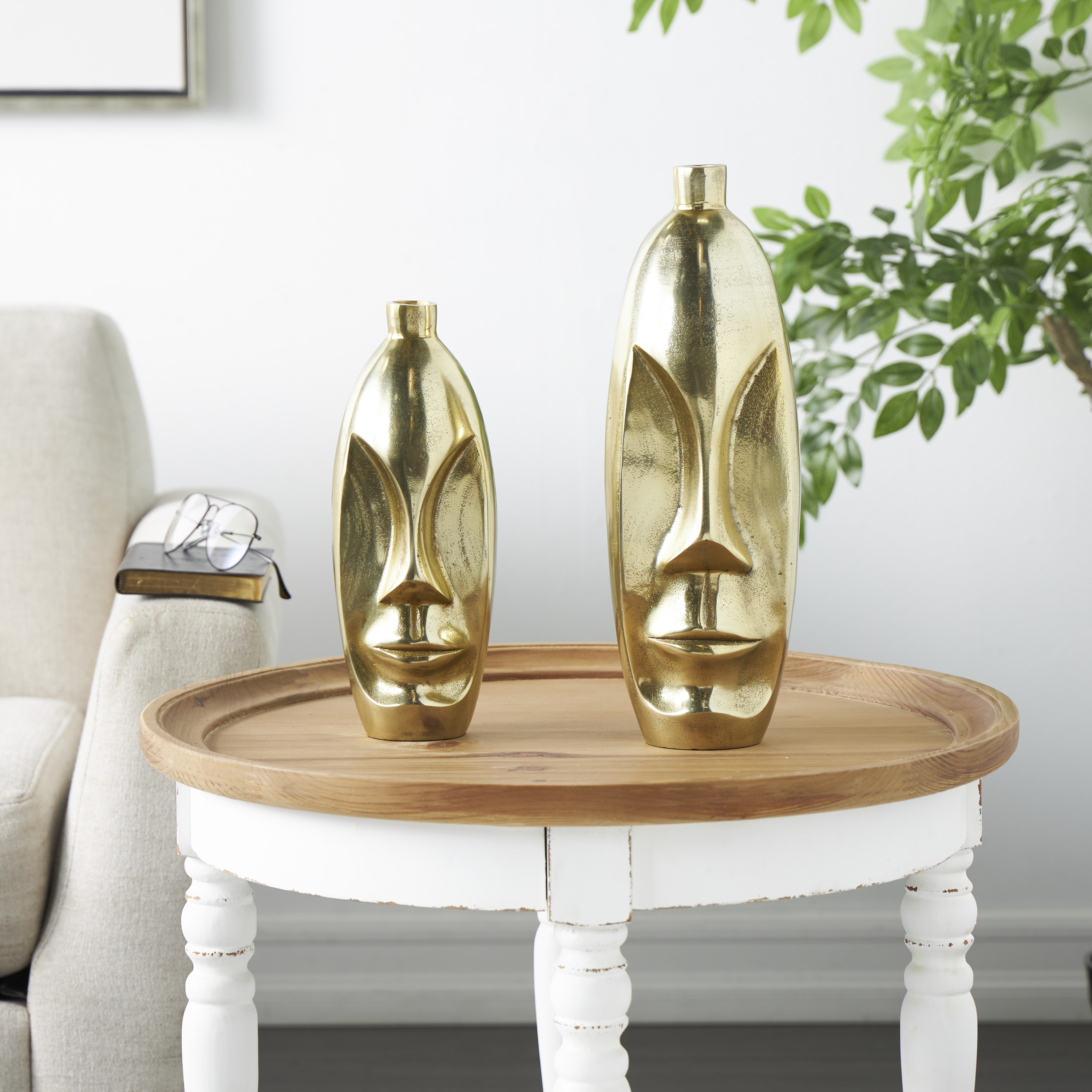 DecMode 16", 12"H Face Gold Aluminum Vase with Abstract Details, Set of 2