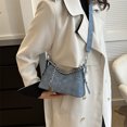 thumbnail image 3 of Moda minimalista de invierno 2025, tendencia casual, bolso de vaquero PU de un solo hombro en color sólido, estilo medialuna, para mujer., 3 of 10