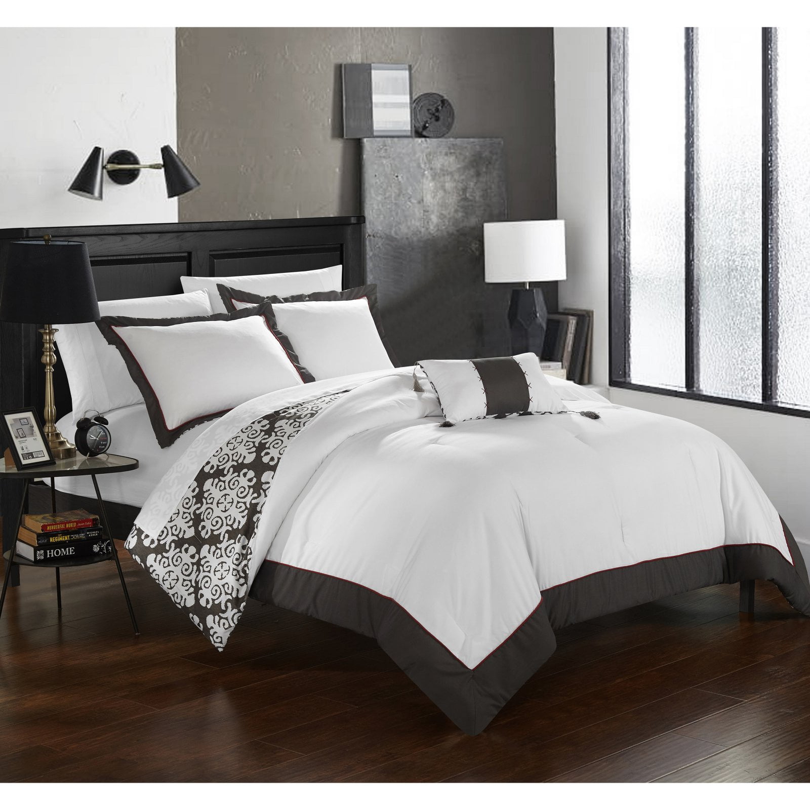 Chic Home Design Utopia 4-Piece Black Queen Duvet Cover Set in the Bedding  Sets department at